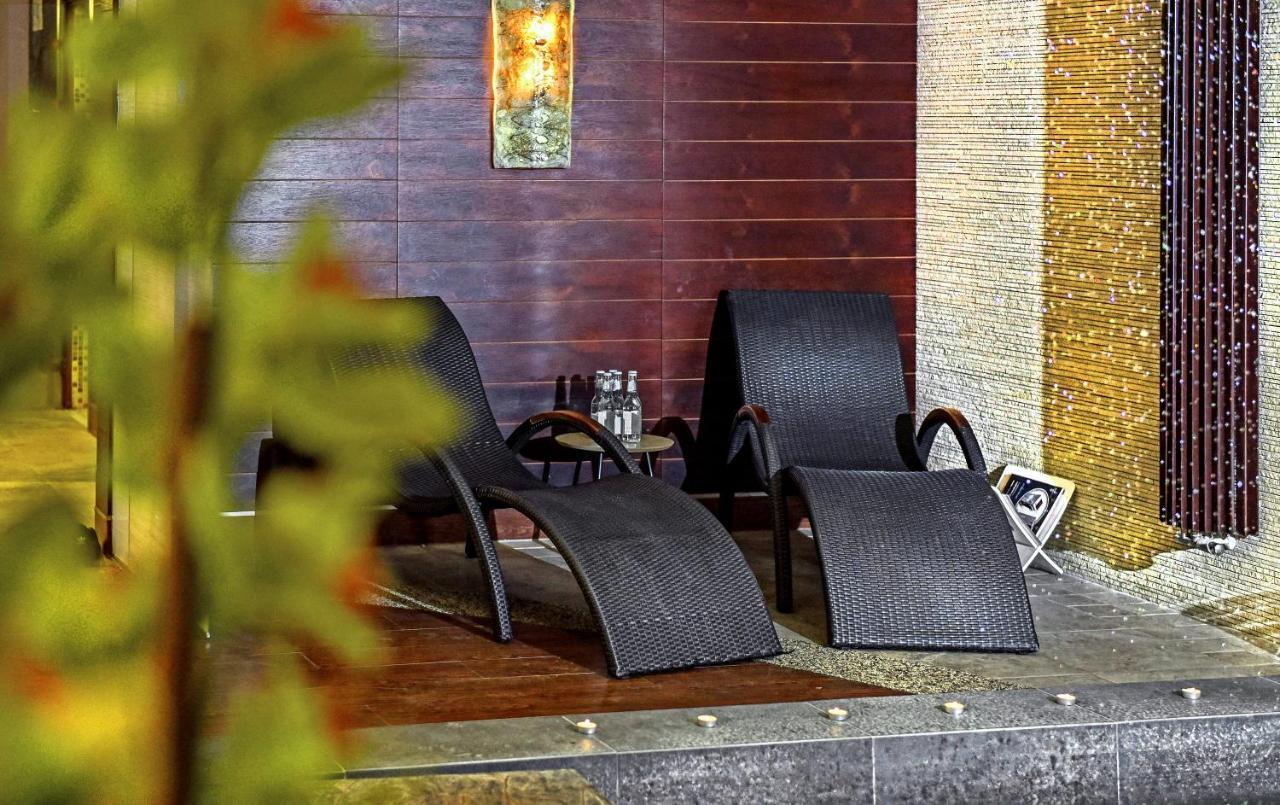 Bazuny Hotel&Spa Koscierzyna Ngoại thất bức ảnh