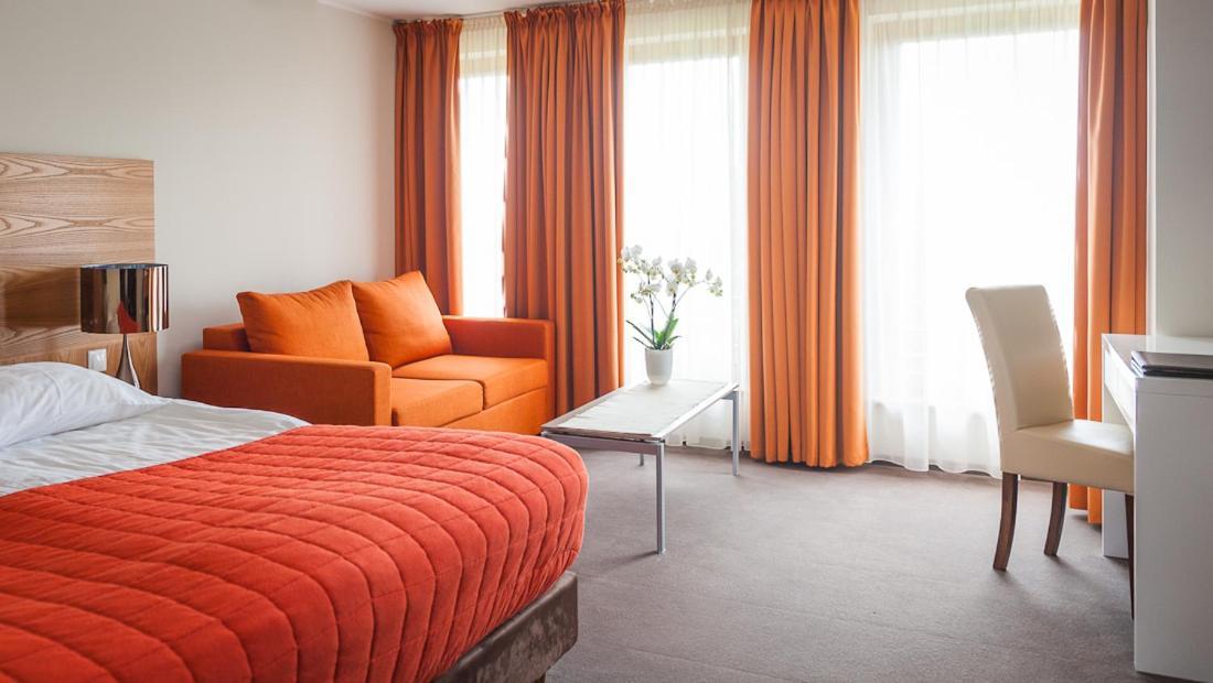 Bazuny Hotel&Spa Koscierzyna Ngoại thất bức ảnh