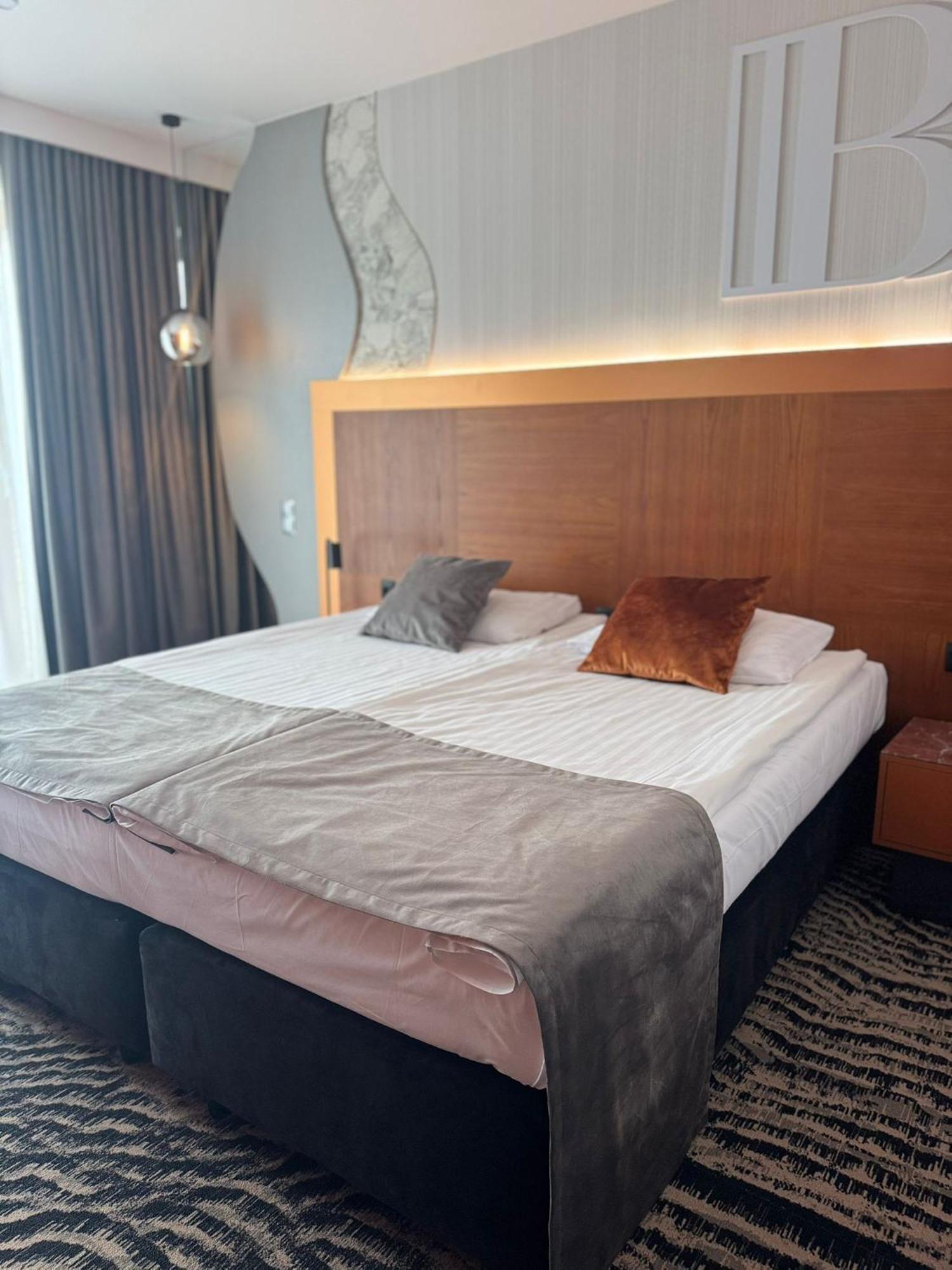 Bazuny Hotel&Spa Koscierzyna Ngoại thất bức ảnh